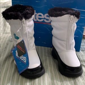 Girls Totes Thermolite Boots